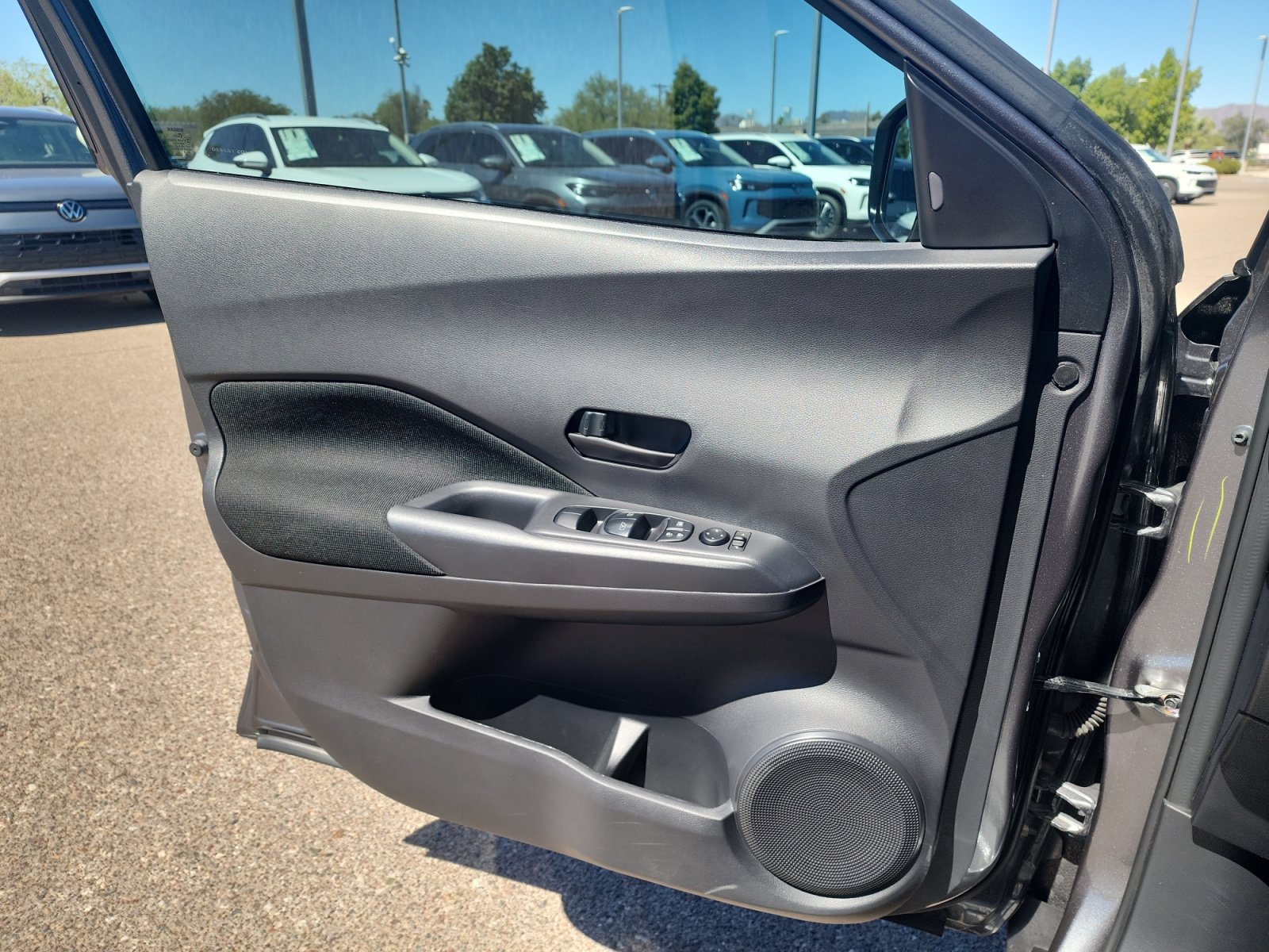 Used 2024 Nissan Kicks S FWD image 13