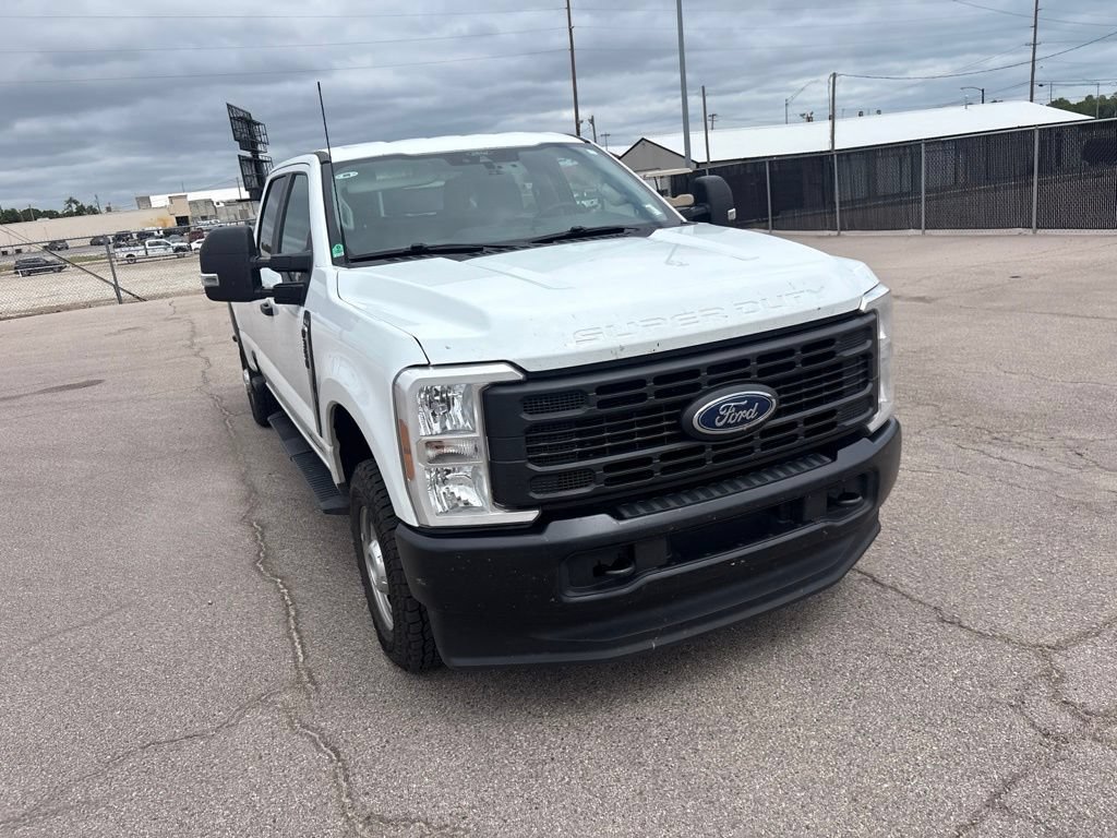 Used 2025 Ford F350 XL AWD/4WD image 3