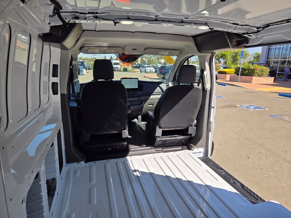 Used 2026 Ford Transit 250 Low Roof RWD image 17