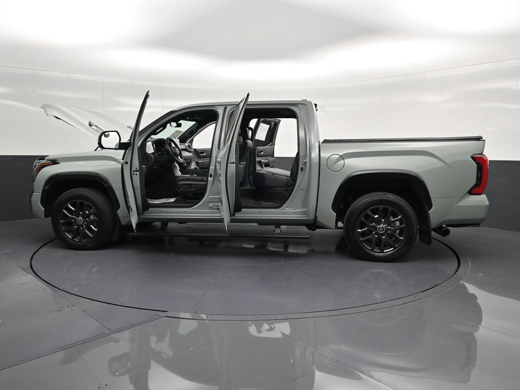 Used 2024 Toyota Tundra Platinum AWD/4WD image 34