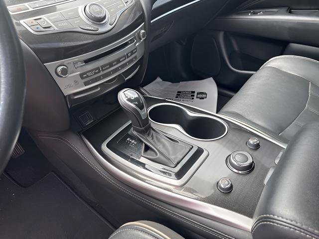 Used 2019 INFINITI QX60 Luxe w/ Essential Package image 16