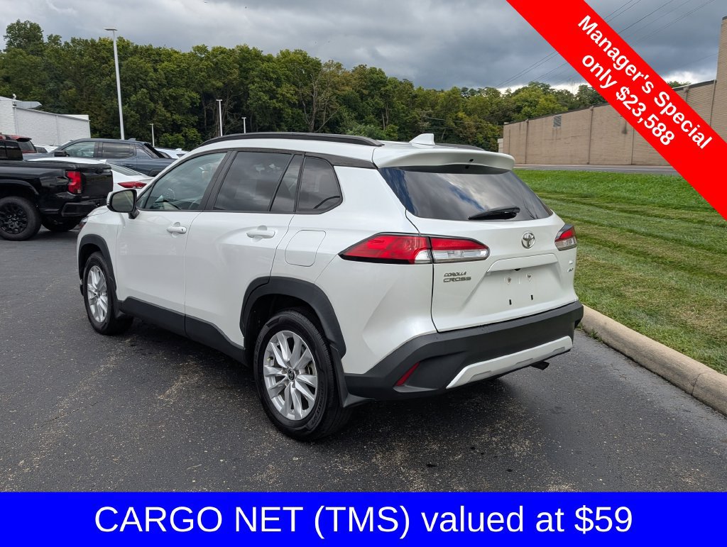 Used 2022 Toyota Corolla Cross LE AWD/4WD image 5