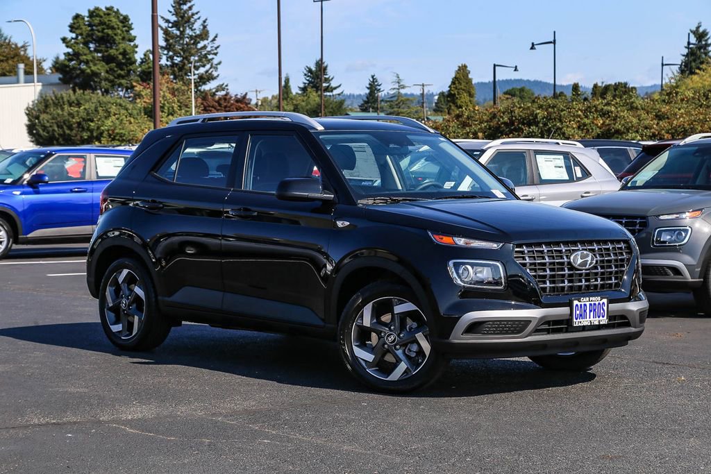 Certified 2026 Hyundai Venue SEL FWD image 2