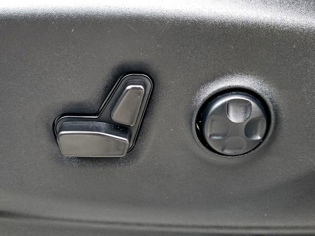 Certified 2024 Chrysler Pacifica Touring-L image 20