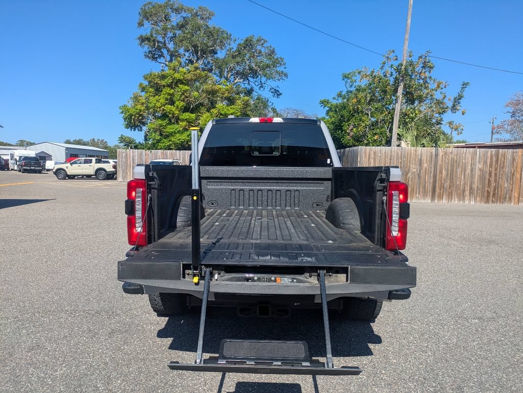 Used 2024 Ford F250 Lariat w/ Lariat Ultimate Package AWD/4WD image 13