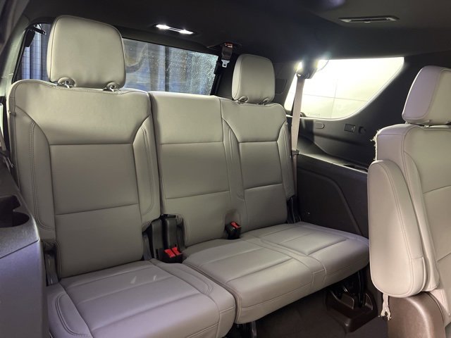 Used 2022 Chevrolet Tahoe Z71 w/ Z71 Off-Road Package image 17