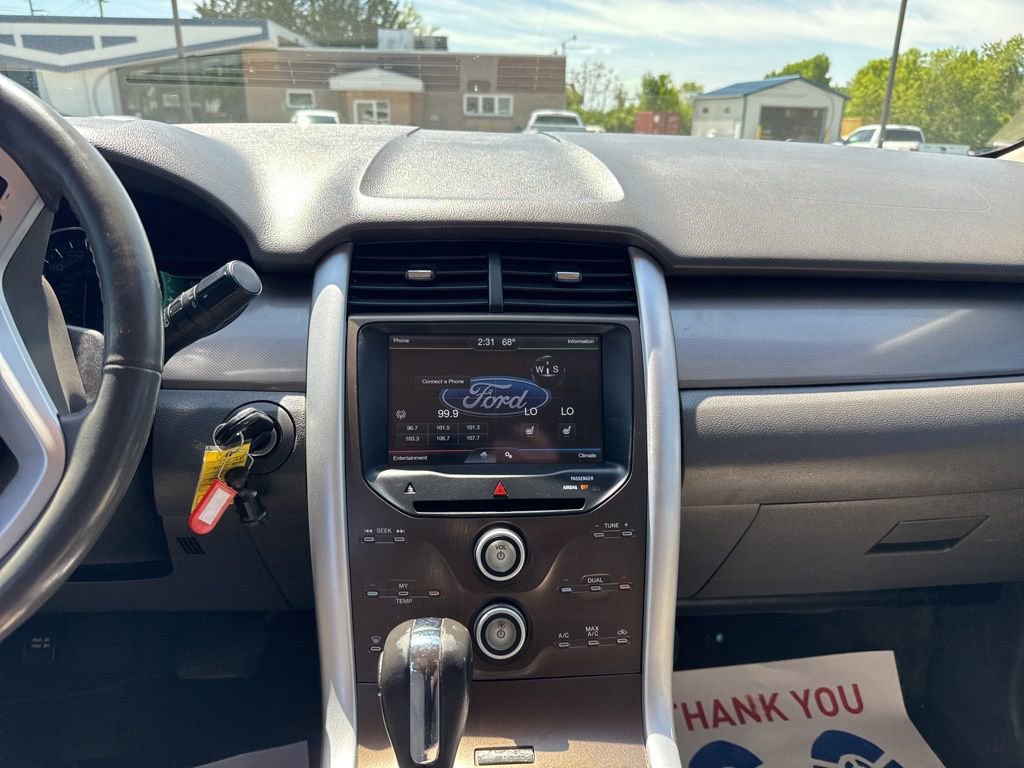 Used 2012 Ford Edge SEL FWD image 17