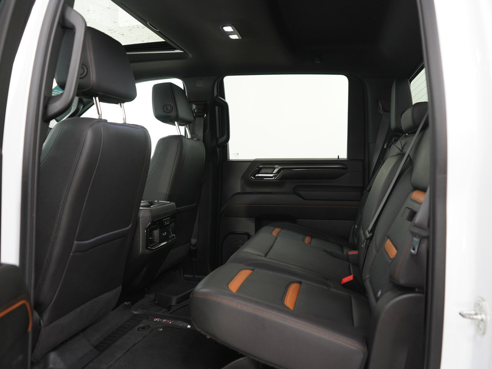 Used 2024 GMC Sierra 3500 AT4 AWD/4WD image 19