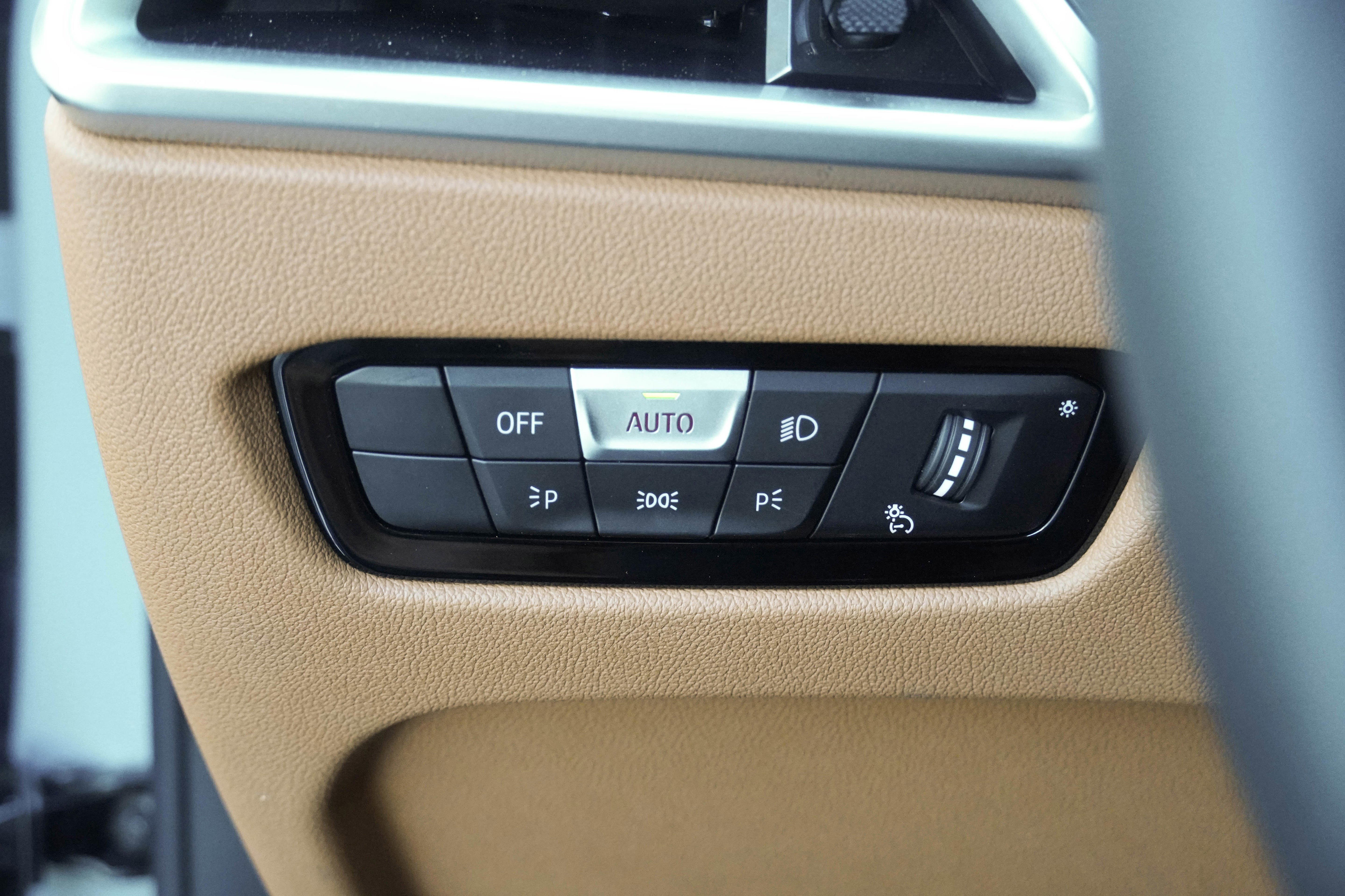 Certified 2026 BMW M440i Coupe image 17