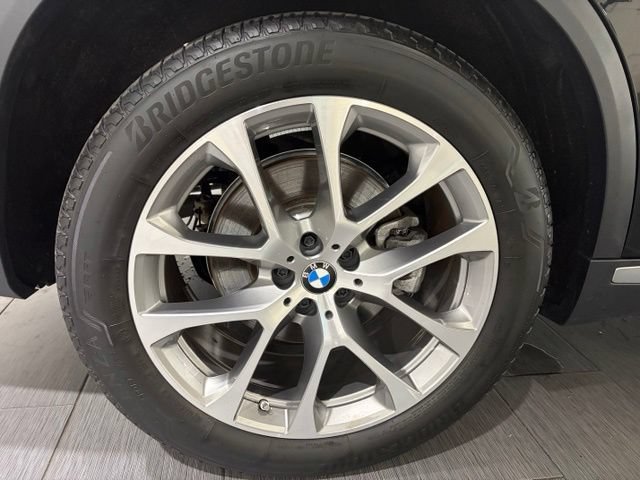 Used 2024 BMW X5 xDrive40i w/ Premium Package AWD/4WD image 24
