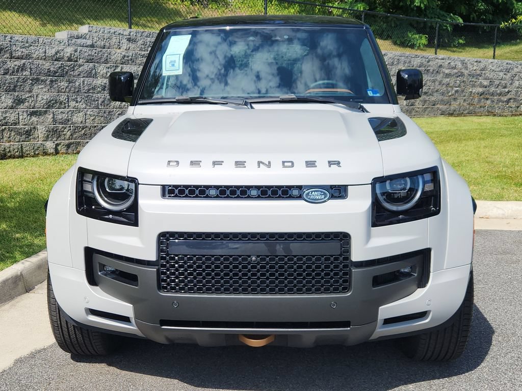 New 2026 Land Rover Defender 110 OCTA AWD/4WD image 8