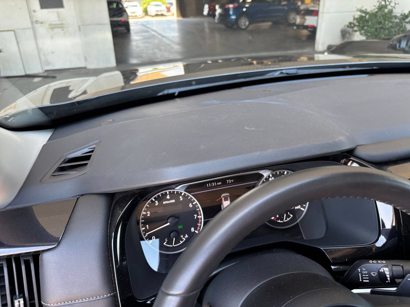 Used 2025 Nissan Pathfinder SV FWD image 37