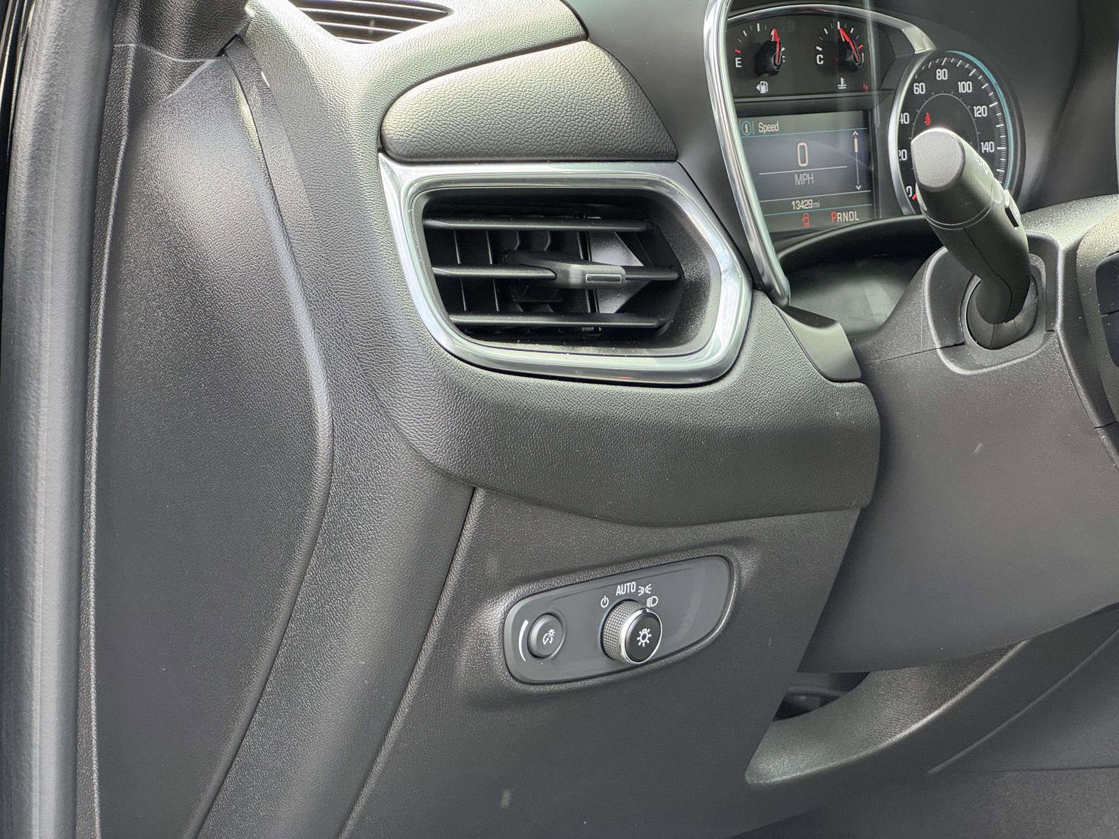 Used 2022 Chevrolet Equinox LT AWD/4WD image 13