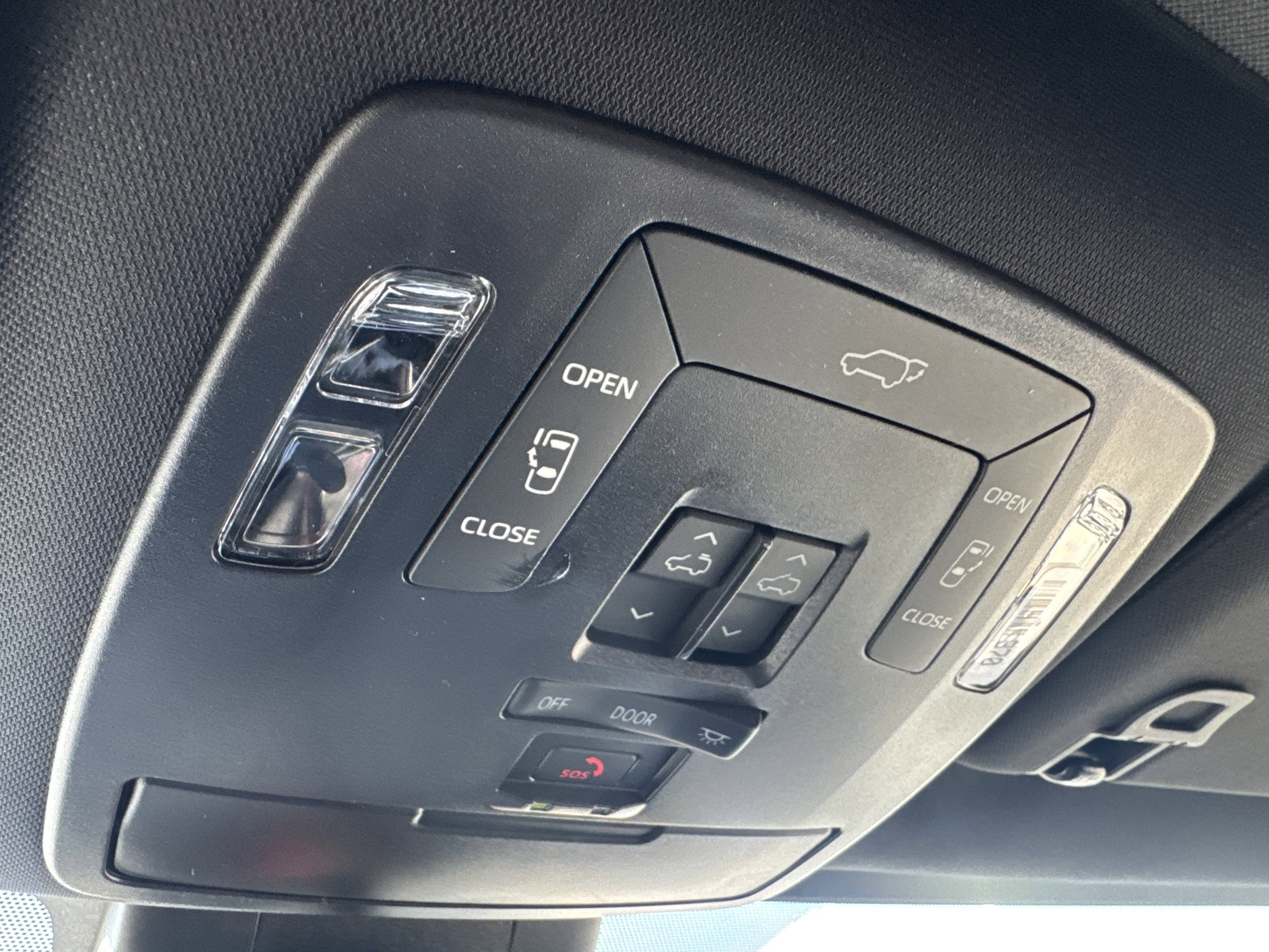 New 2026 Toyota Sienna XLE Woodland Edition AWD/4WD image 32