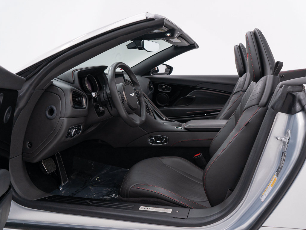 Used 2020 Aston Martin DB11 Volante RWD image 23