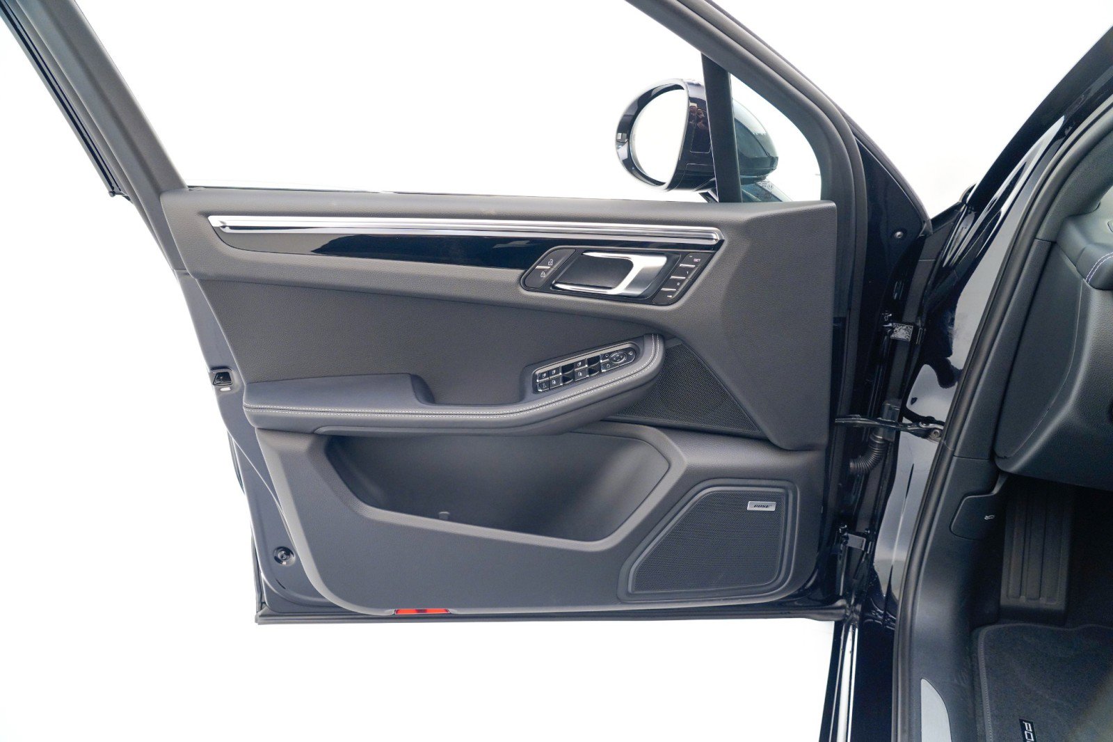 New 2026 Porsche Macan S image 24