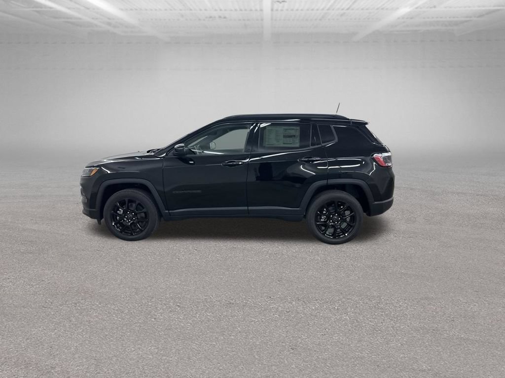 New 2026 Jeep Compass Latitude AWD/4WD image 7