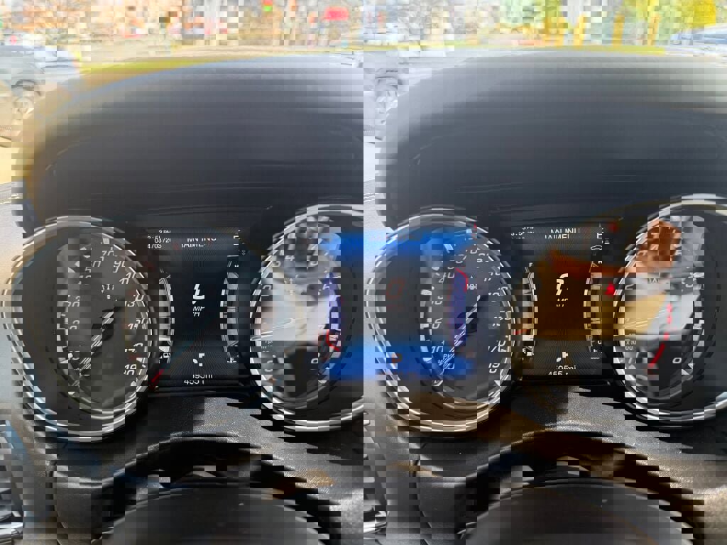 Used 2017 Maserati Levante S image 14