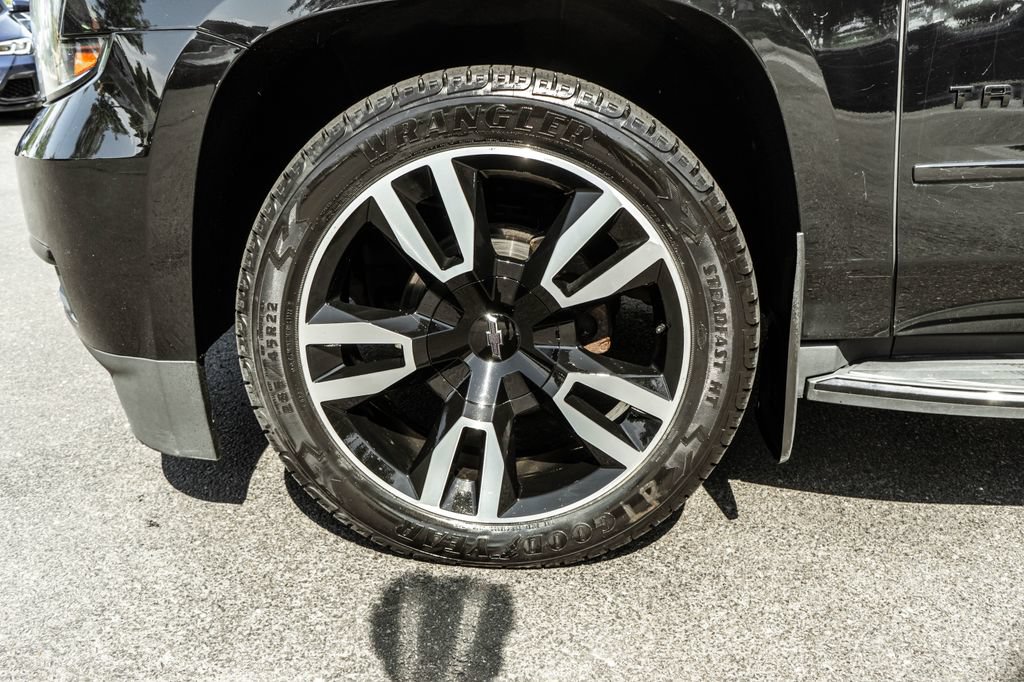 Used 2020 Chevrolet Tahoe Premier w/ RST Edition AWD/4WD image 33