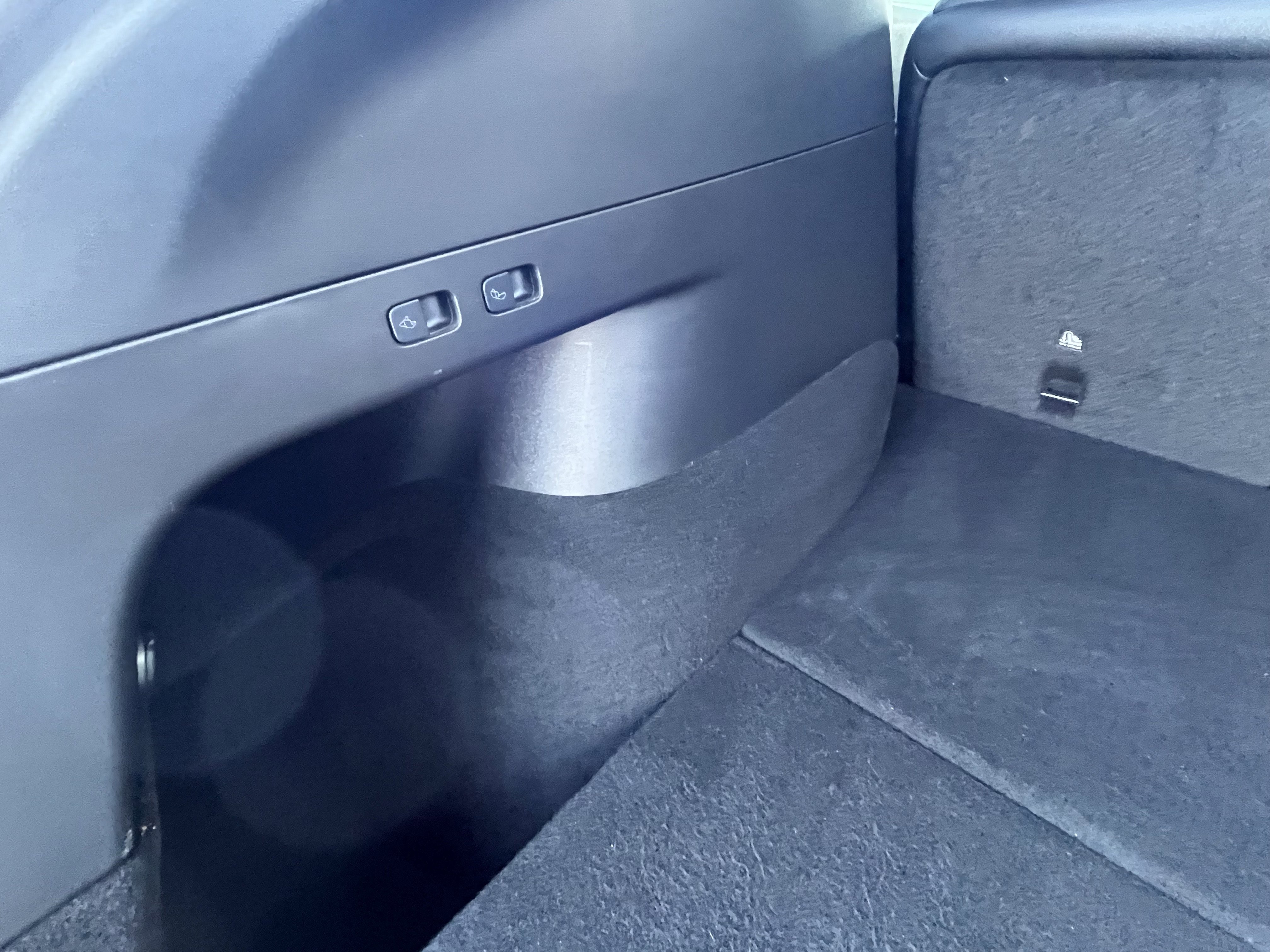 Used 2021 Tesla Model Y Long Range image 30