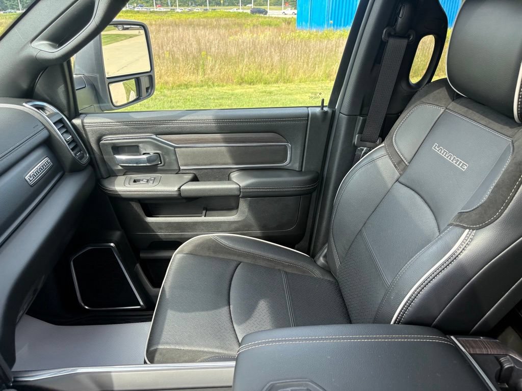 Used 2026 RAM 2500 Laramie w/ Sport Appearance Package AWD/4WD image 16