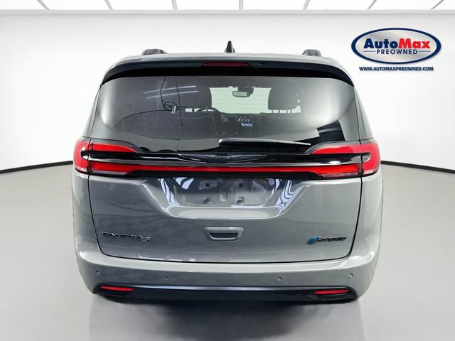 Used 2025 Chrysler Pacifica Premium FWD image 8