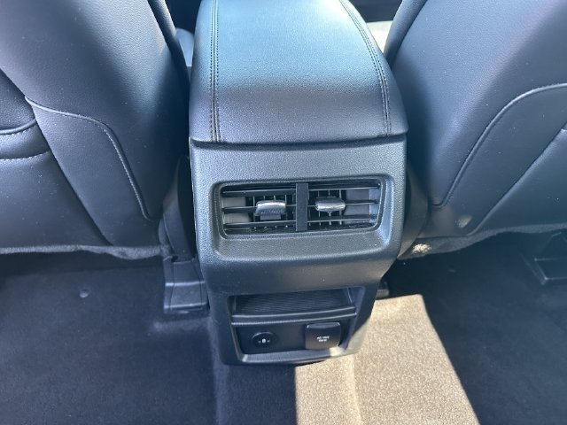 Used 2024 Ford Edge SEL w/ Convenience Package AWD/4WD image 16