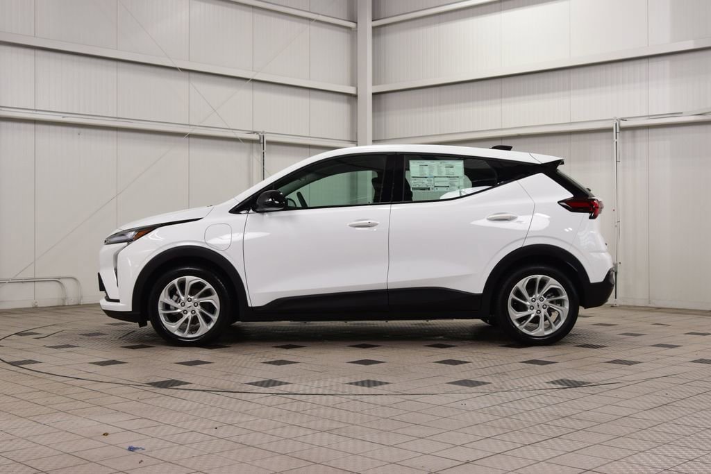 New 2027 Chevrolet Bolt LT FWD image 4