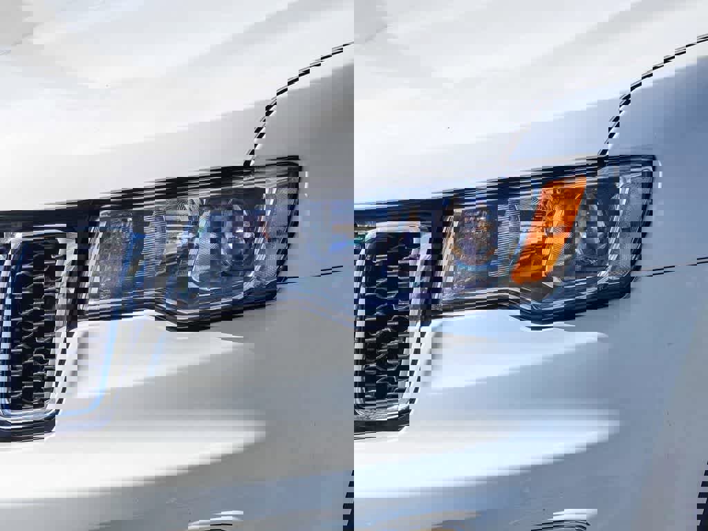 Certified 2017 Jeep Grand Cherokee Limited image 8