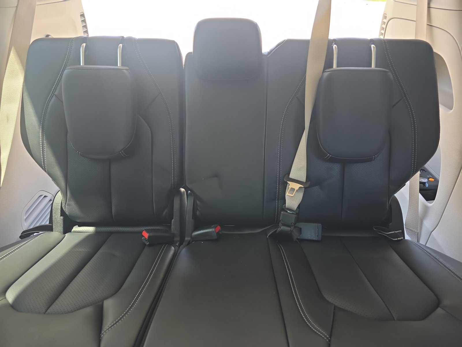 Used 2024 Chrysler Pacifica Touring-L w/ Road Tripper Package FWD image 24