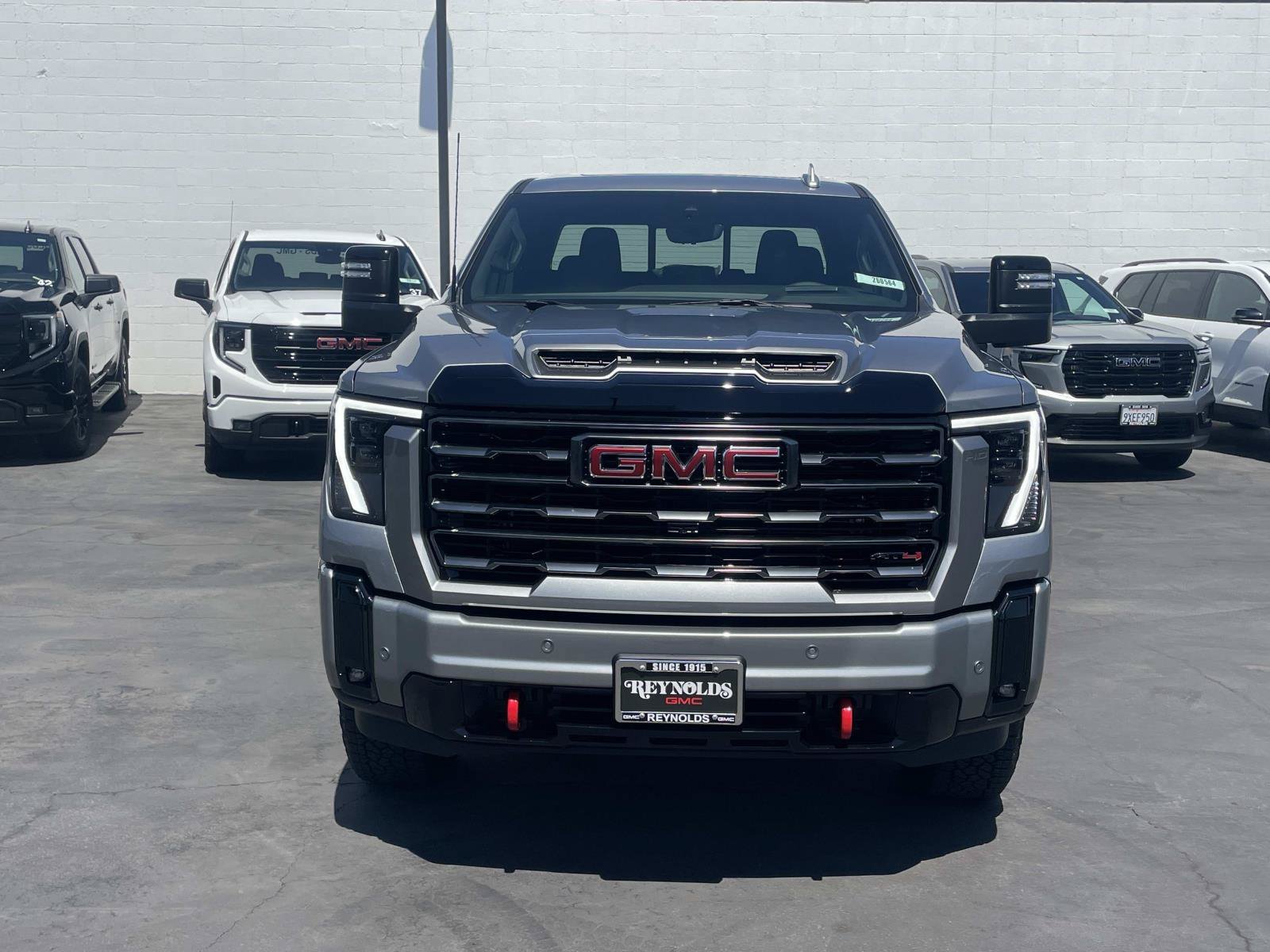 New 2026 GMC Sierra 2500 AT4 w/ AT4 Premium Plus Package AWD/4WD image 2