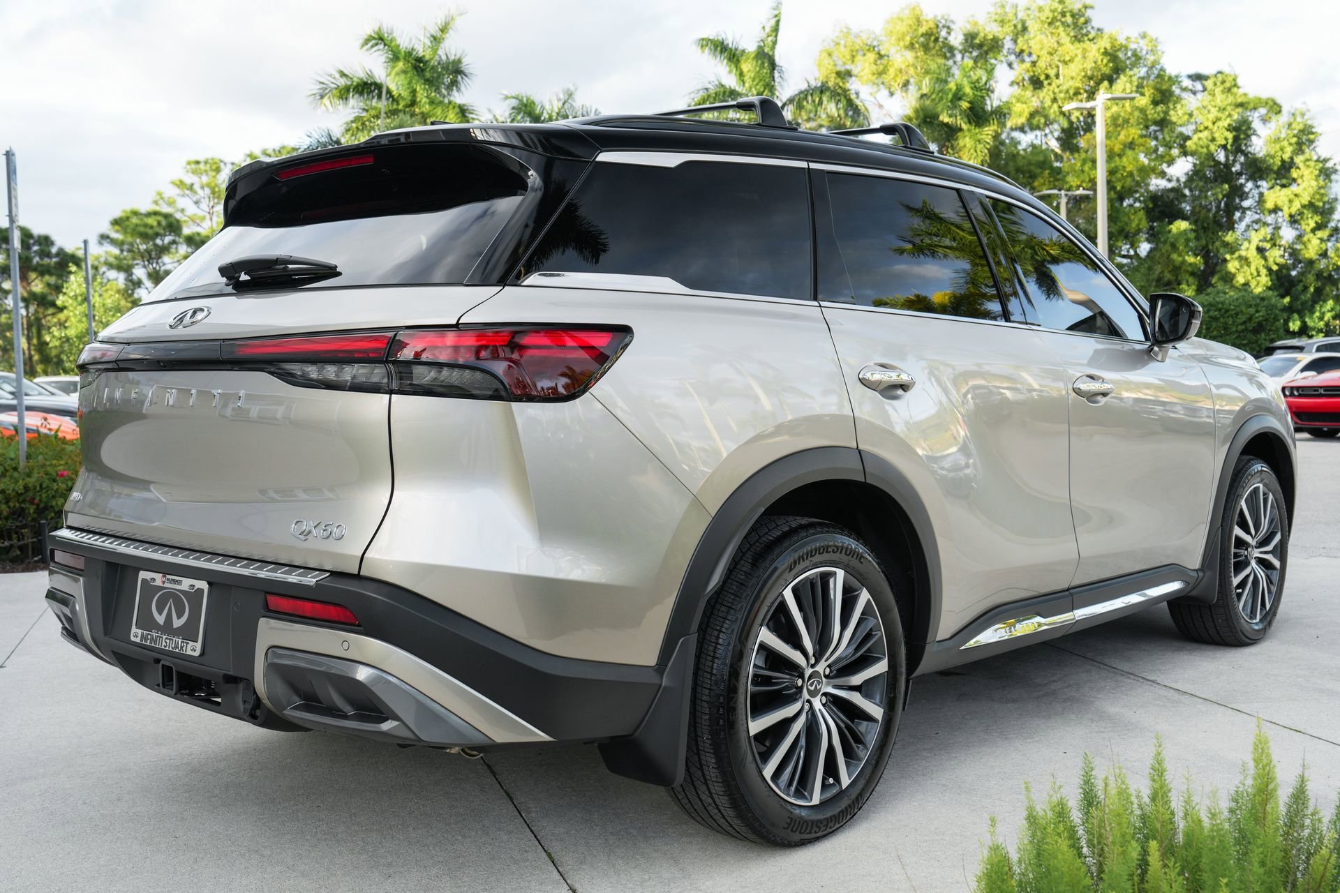 Used 2025 INFINITI QX60 Autograph w/ Cargo Package image 23