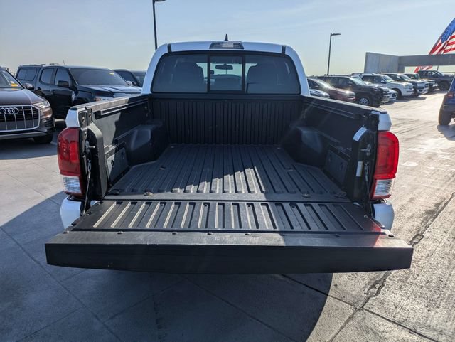 Used 2017 Toyota Tacoma SR w/ SR Convenience Package RWD image 12
