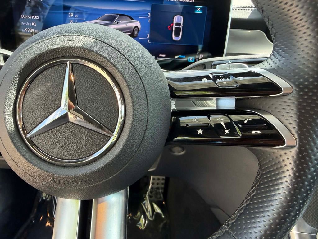 Used 2025 Mercedes-Benz CLE 300 4MATIC Cabriolet image 21