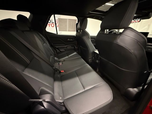 Certified 2025 Toyota 4Runner Limited AWD/4WD image 7