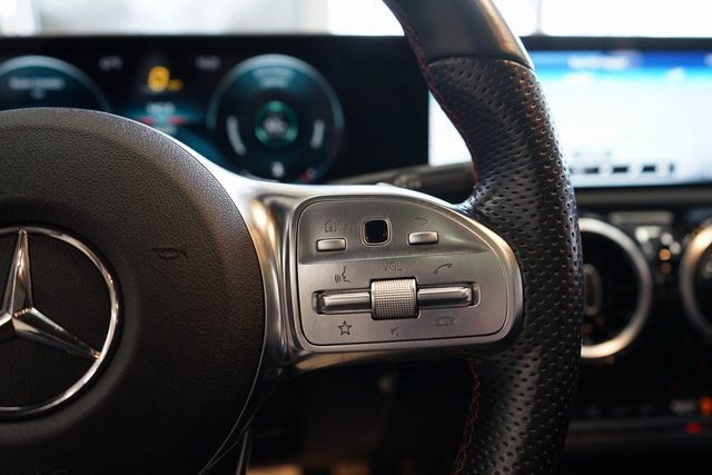 Used 2020 Mercedes-Benz CLA 250 4MATIC image 36