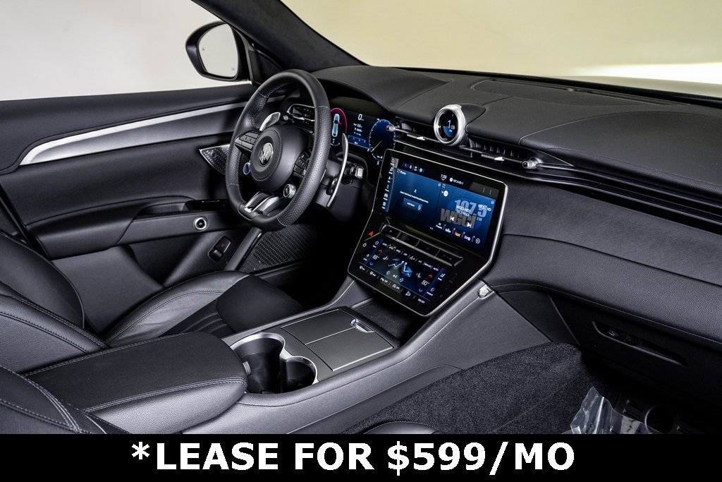 Certified 2024 Maserati Grecale GT image 11