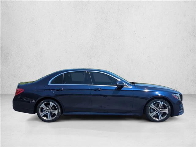 Used 2018 Mercedes-Benz E 300 image 4