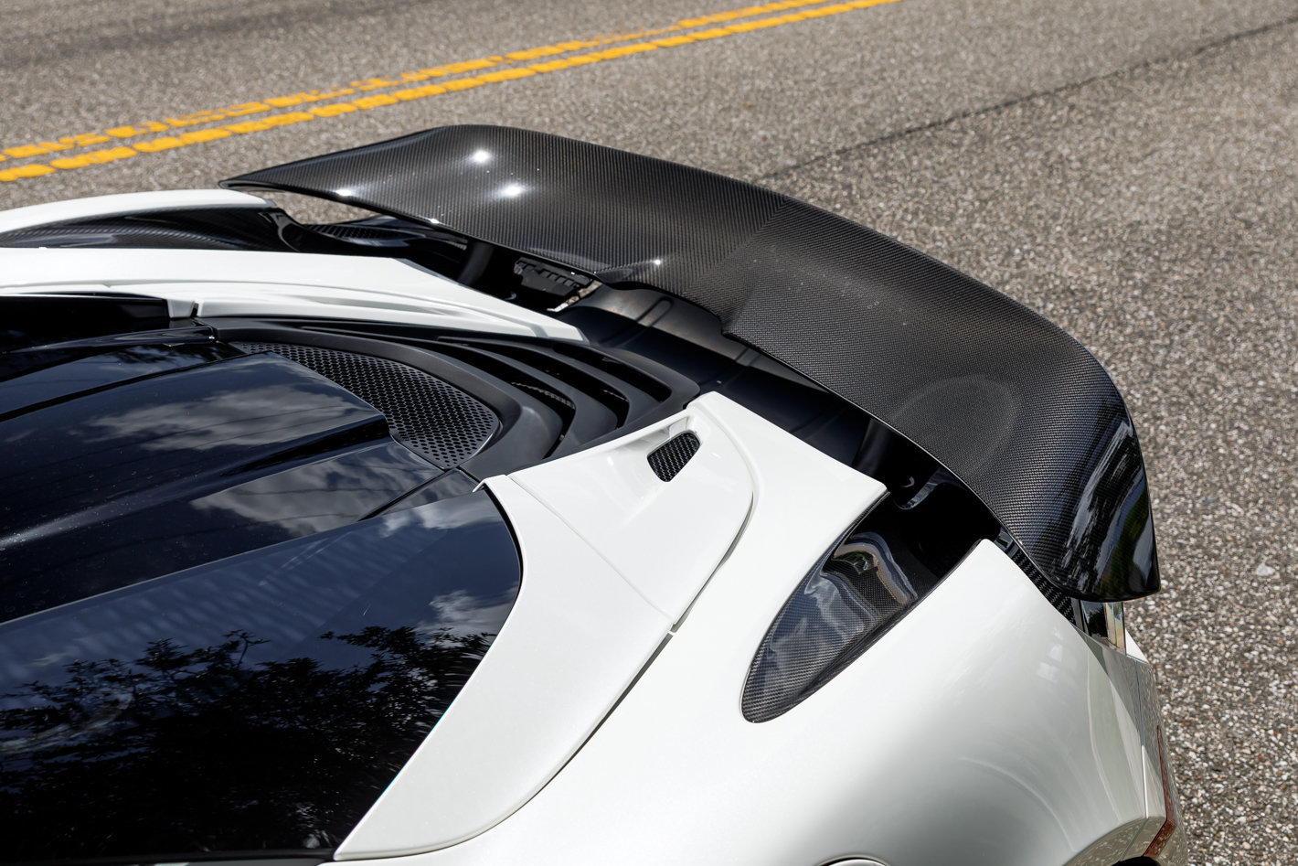 Used 2020 McLaren 720S Performance RWD image 16