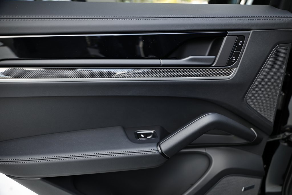New 2026 Porsche Cayenne Turbo image 26