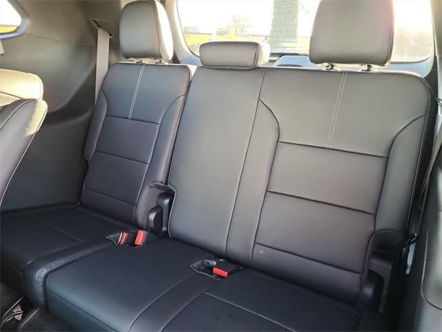 New 2026 GMC Acadia Elevation w/ Super Cruise Package FWD image 17