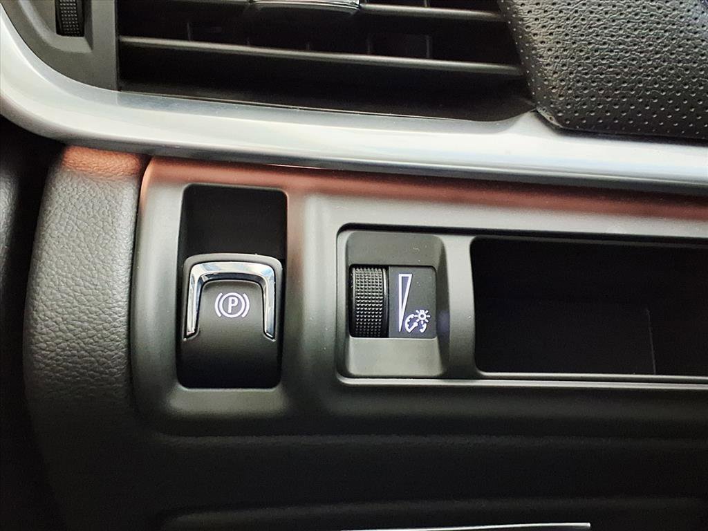 Used 2019 Cadillac XTS Luxury image 22