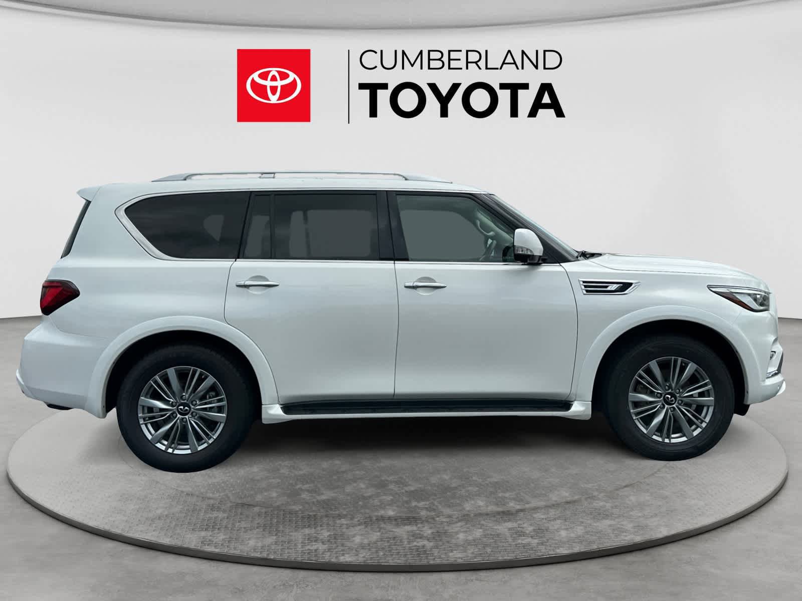 Used 2024 INFINITI QX80 Luxe AWD/4WD image 6