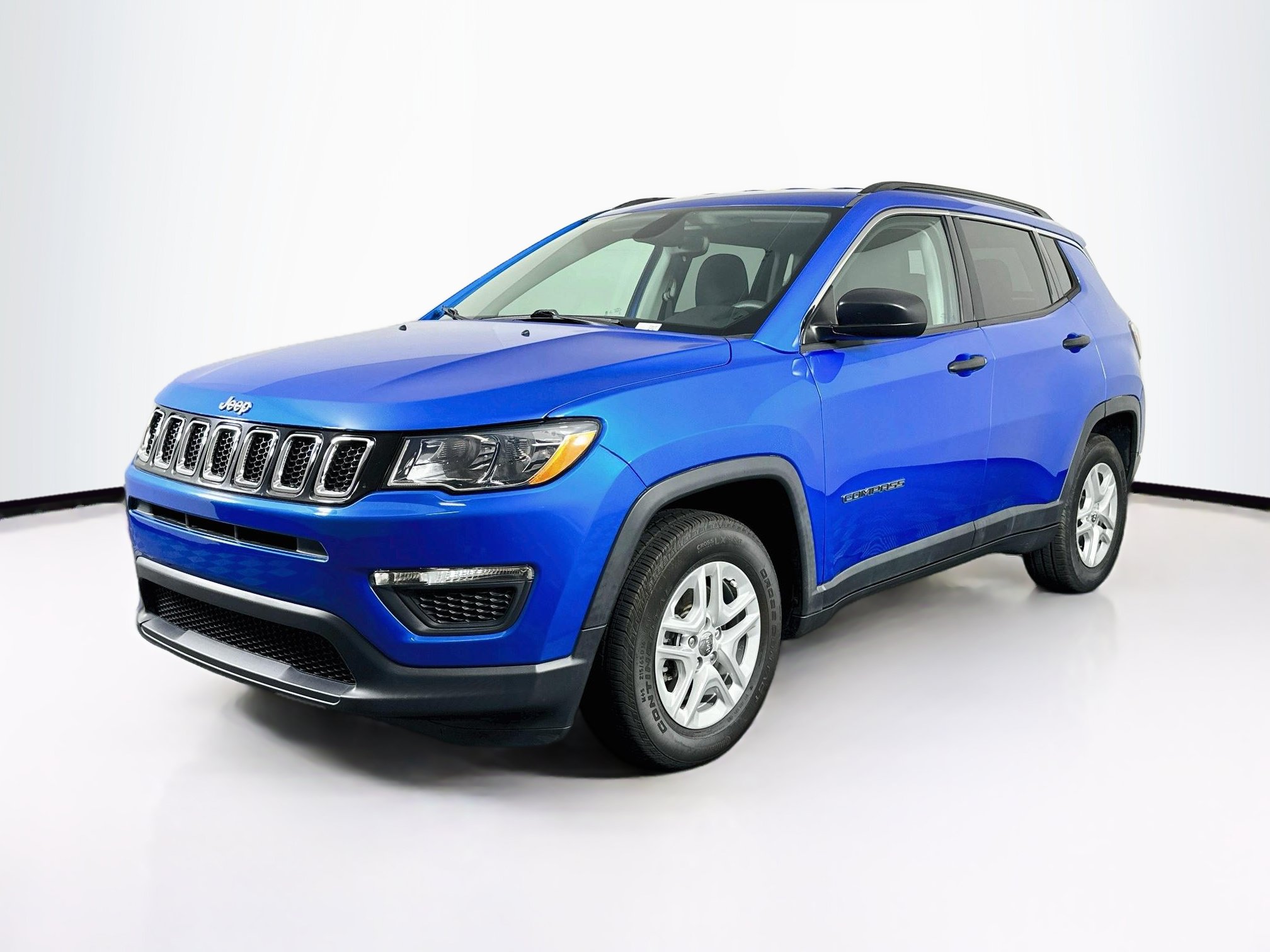 Used 2019 Jeep Compass Sport FWD image 3