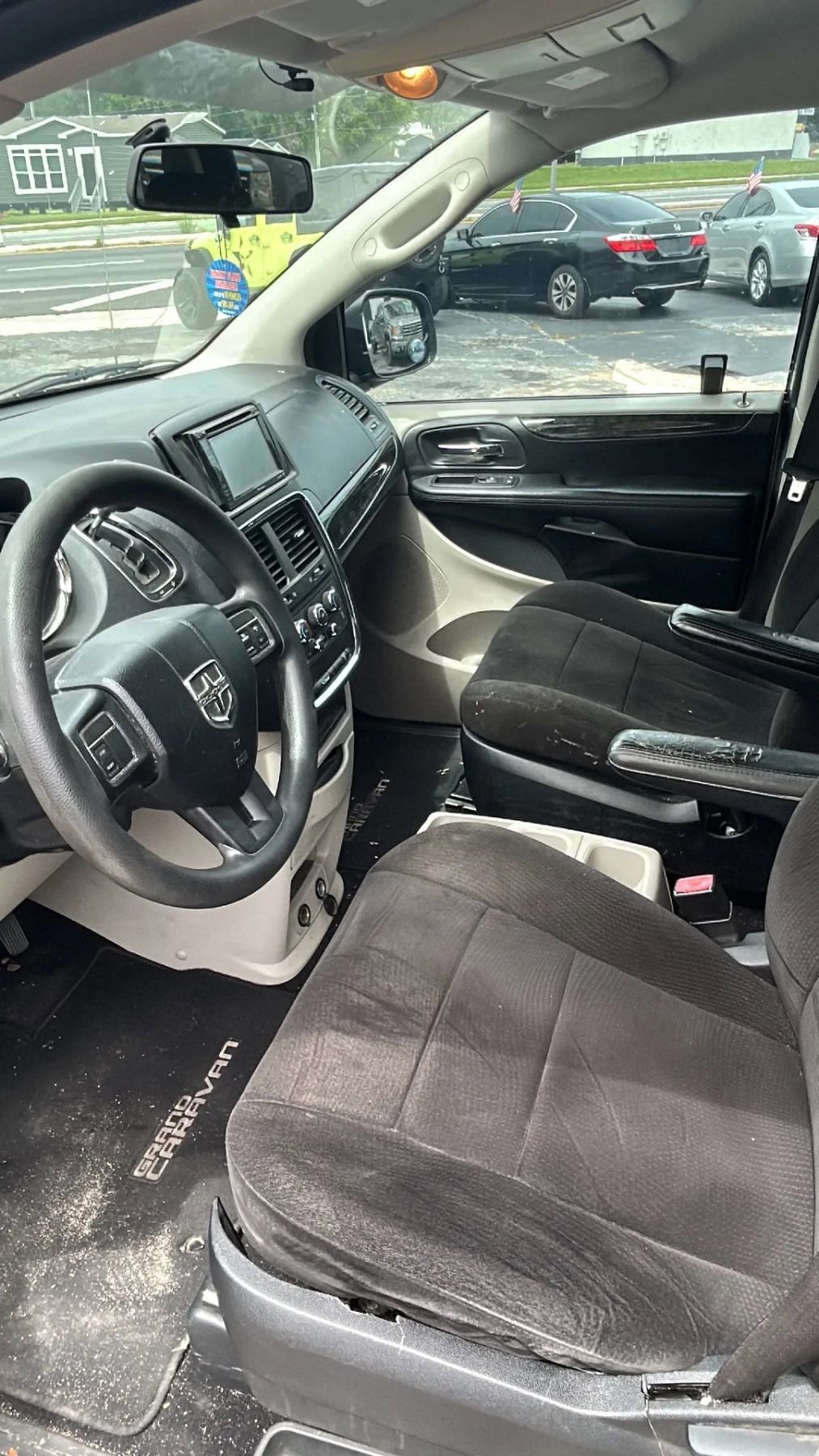 Used 2012 Dodge Grand Caravan SE FWD image 9
