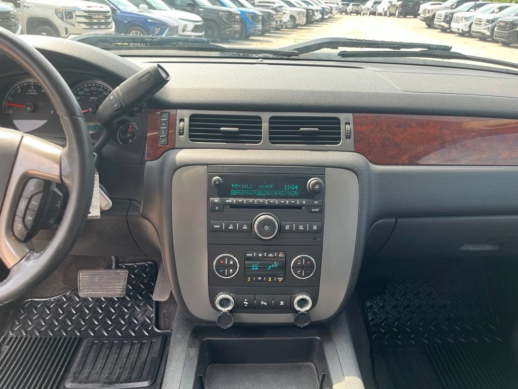 Used 2011 GMC Sierra 1500 SLT w/ SLT Convenience Package AWD/4WD image 23