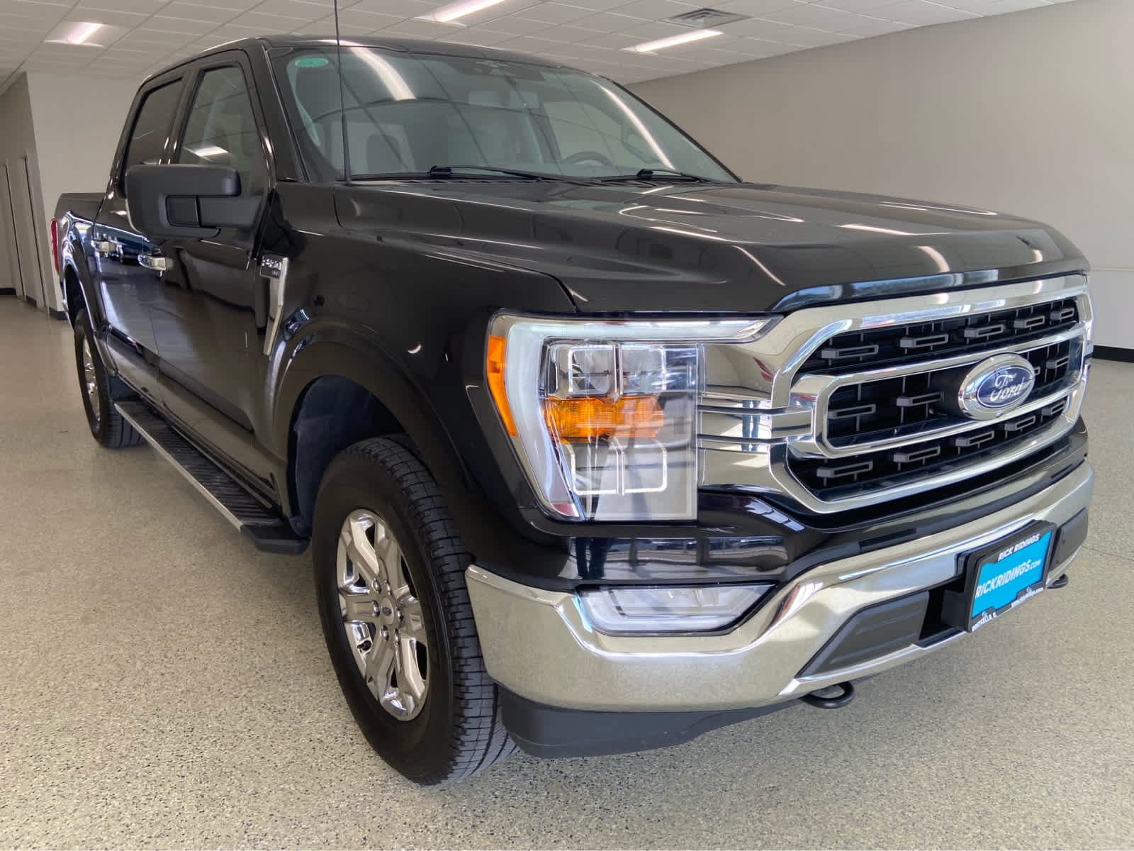 Used 2023 Ford F150 XLT w/ Equipment Group 302A High AWD/4WD image 6