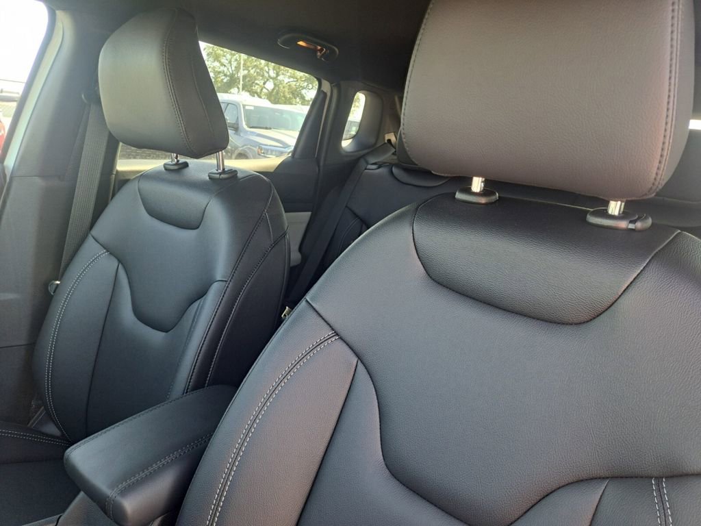 New 2026 Jeep Compass Limited image 16