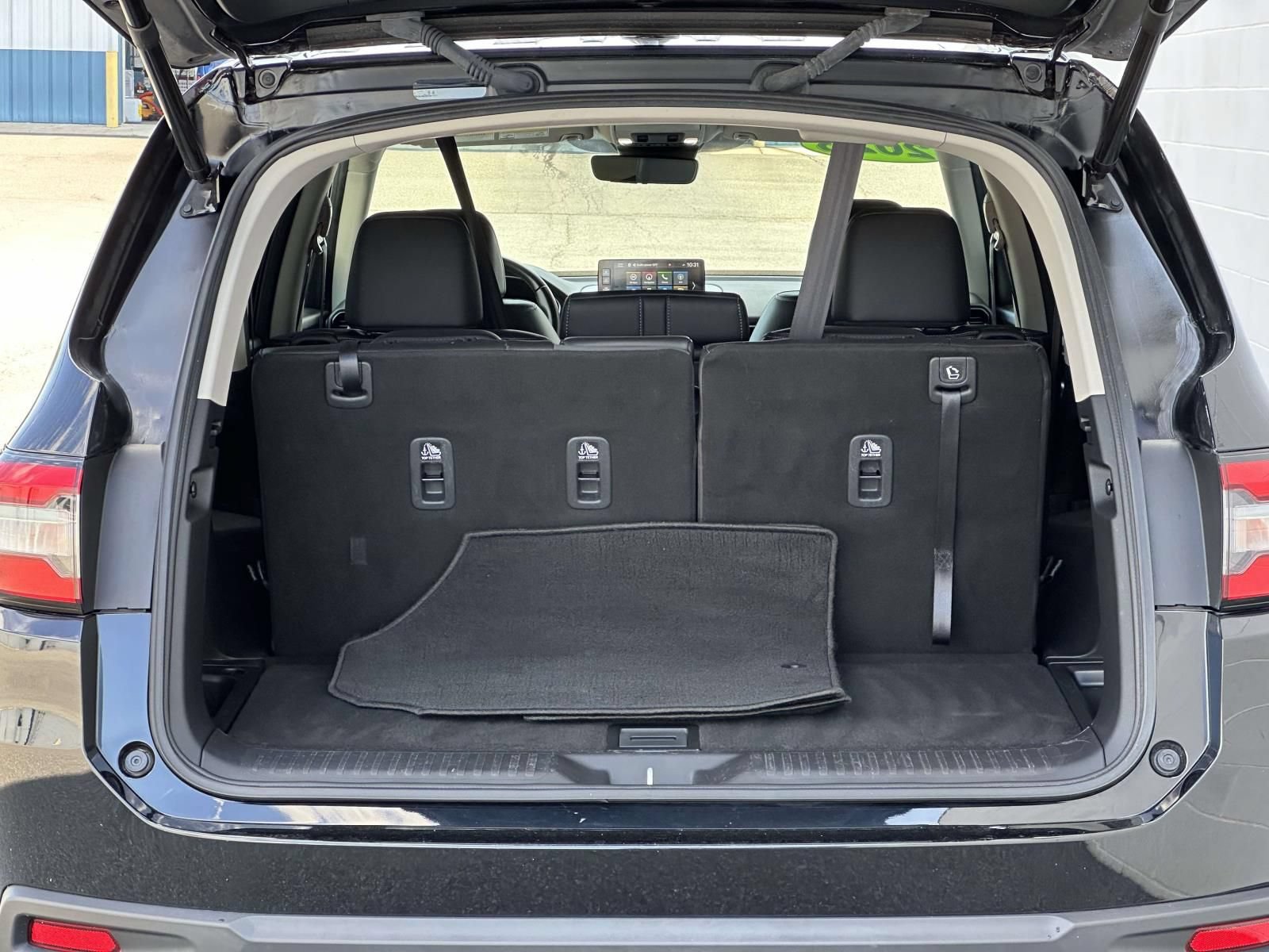Used 2023 Honda Pilot Touring image 15