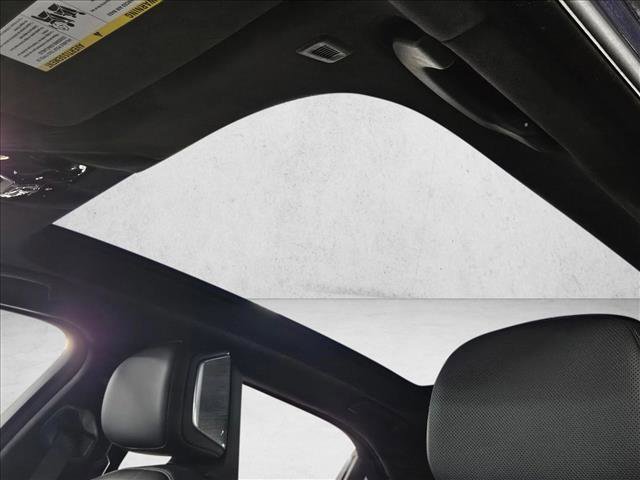 Used 2025 BMW i7 xDrive60 image 15